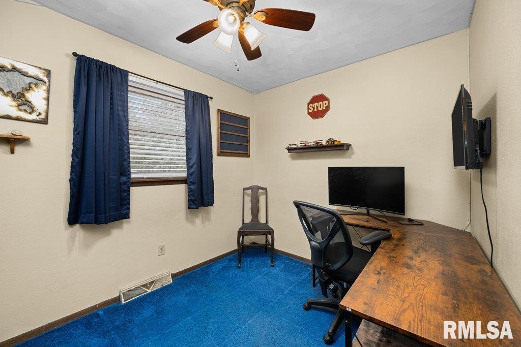 1150 Mark Street Colona, IL 61241 - Photo 14 of 32 Gallery Image 14