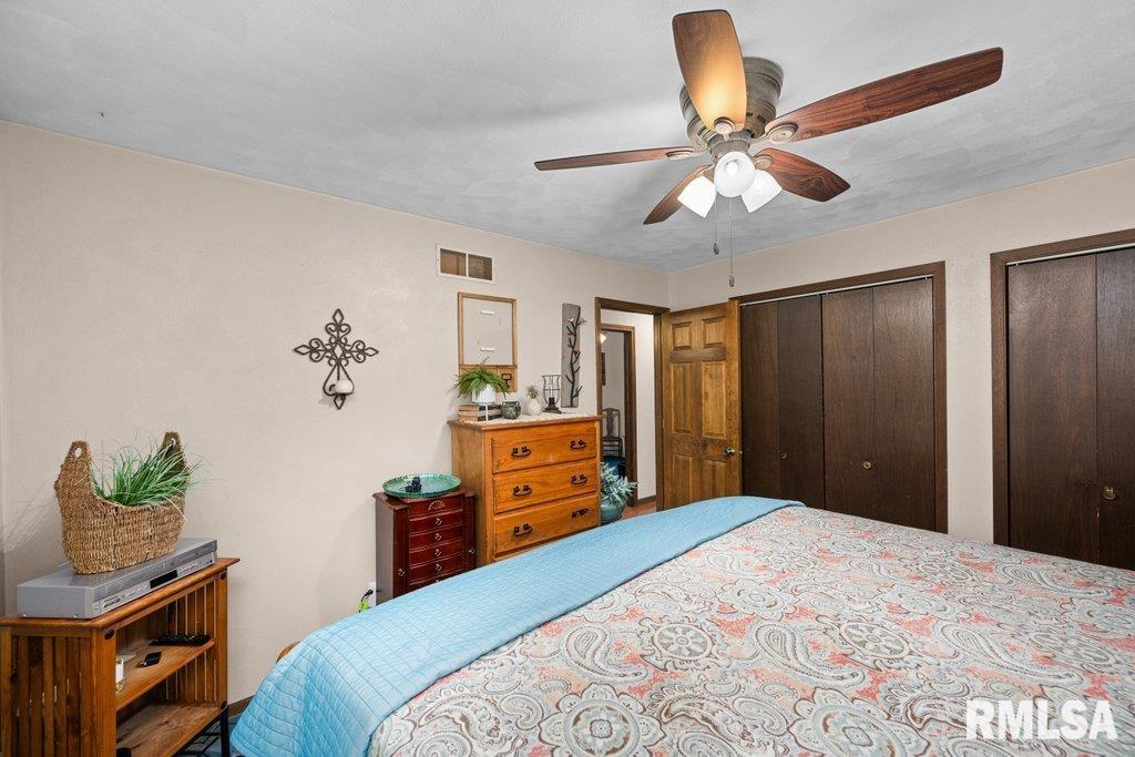 1150 Mark Street Colona, IL 61241 - Photo 10 of 32 Gallery Image 10