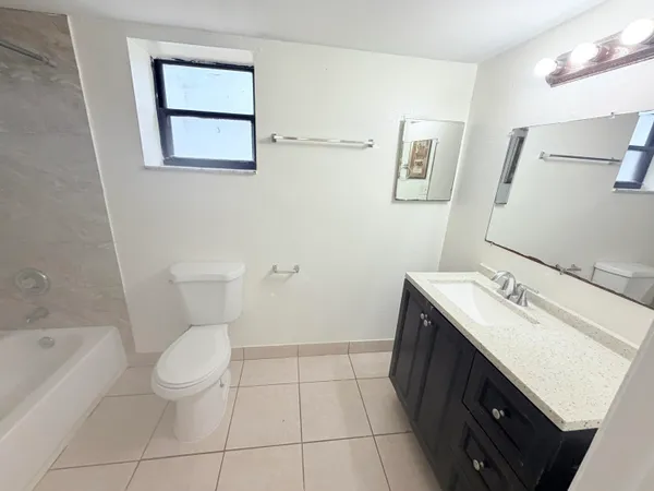 $1,425 | 2000 North Congress Avenue, Unit 103, West Palm Beach, FL 33401