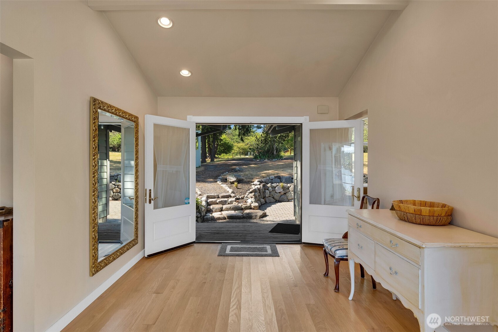 1794 Bayshore Road Lopez Island, WA 98261 - Photo 11 of 39 a workspace with furniture and window