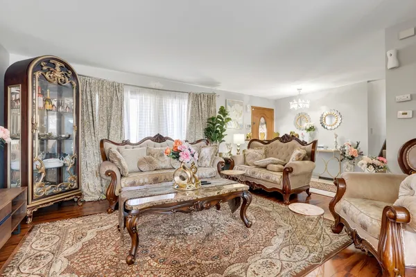 $300,000 | 2951 193rd Street, Lansing, IL 60438