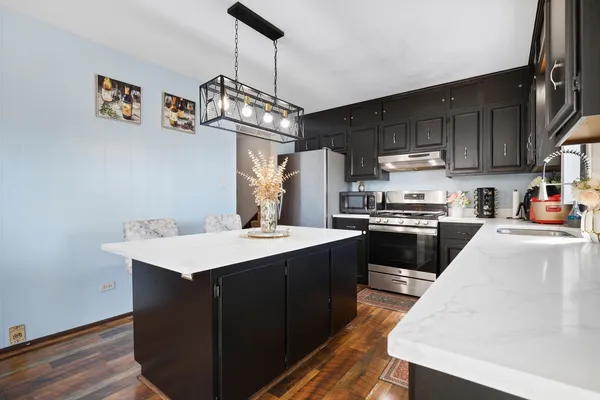 $300,000 | 2951 193rd Street, Lansing, IL 60438