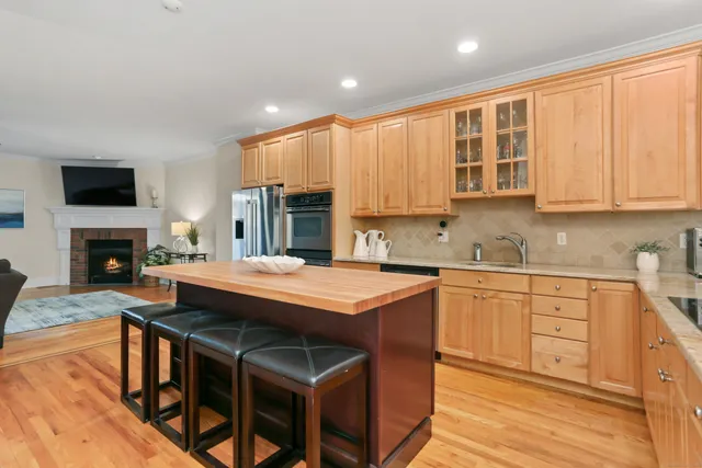 $859,900 | 65 Thorpe Street, Unit 65, Fairfield, CT 06824