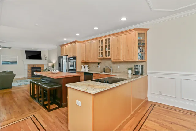 $859,900 | 65 Thorpe Street, Unit 65, Fairfield, CT 06824