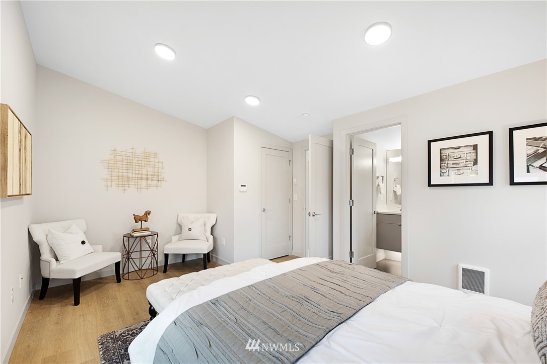 524 North 87th Street Seattle, WA 98103 - Photo 11 of 25