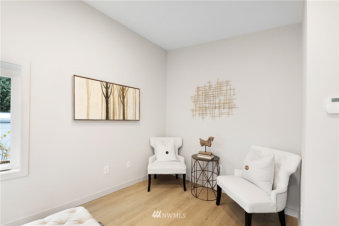 524 North 87th Street Seattle, WA 98103 - Photo 13 of 25