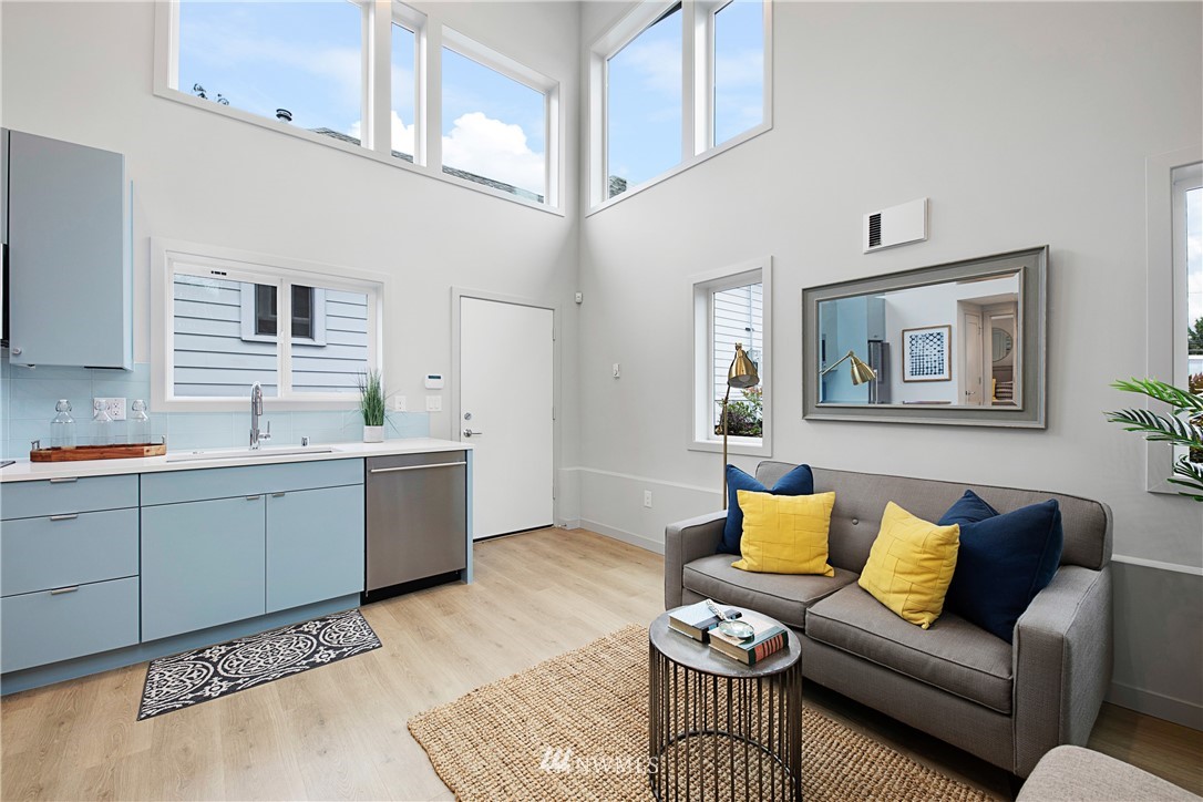 524 North 87th Street Seattle, WA 98103 - Photo 15 of 25