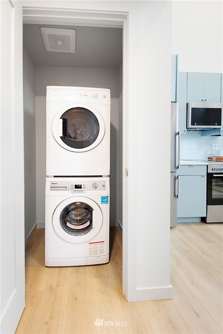 524 North 87th Street Seattle, WA 98103 - Photo 16 of 25