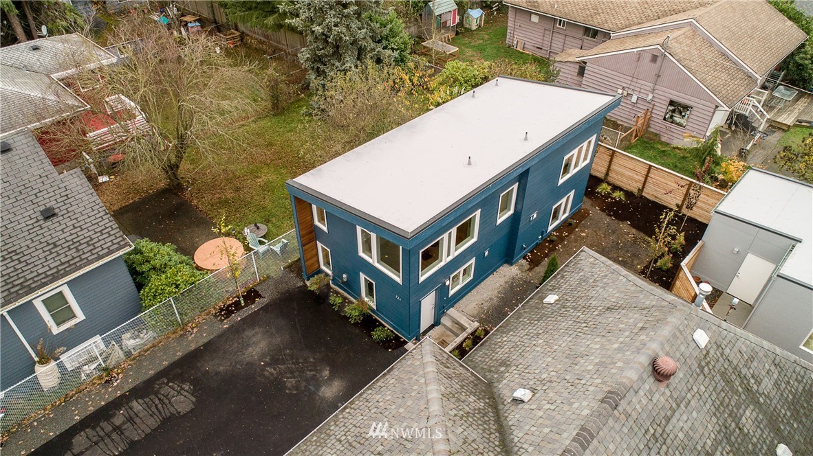 524 North 87th Street Seattle, WA 98103 - Photo 3 of 25