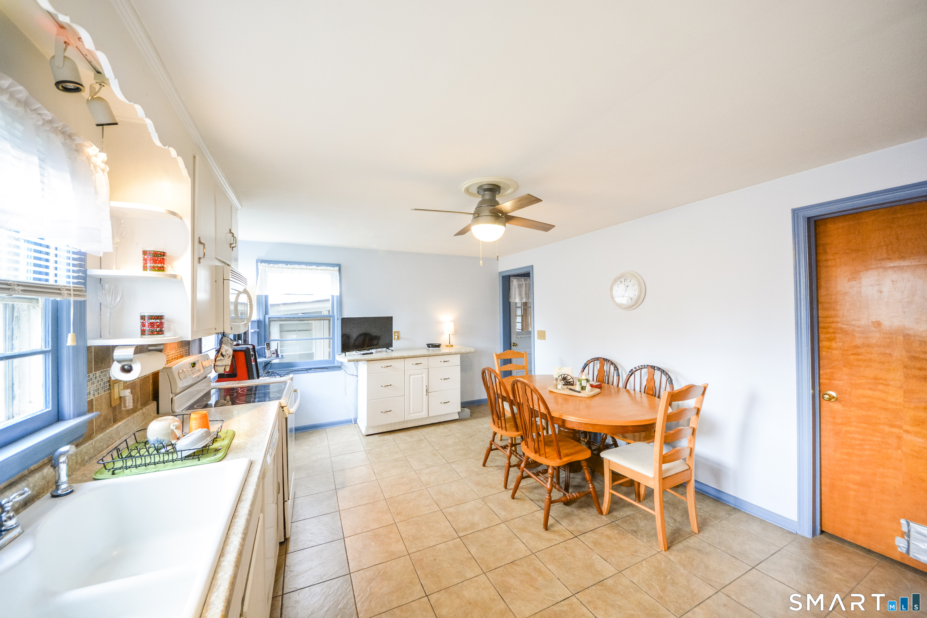 181 Hadley Road Orange, CT 06477 - Photo 14 of 37