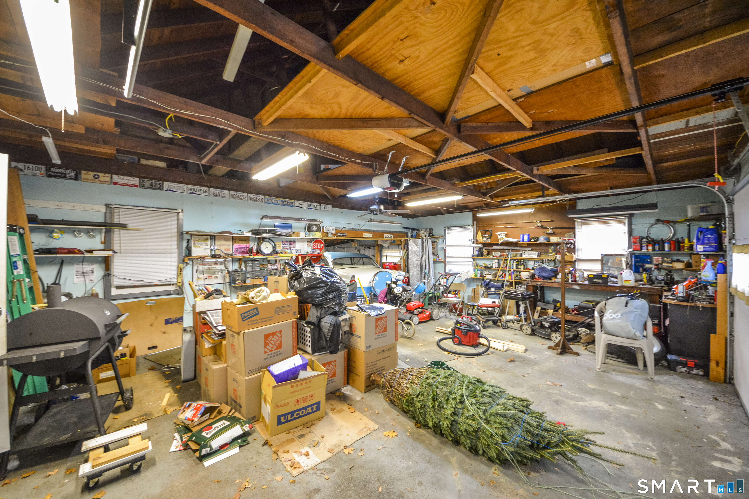 181 Hadley Road Orange, CT 06477 - Photo 27 of 37