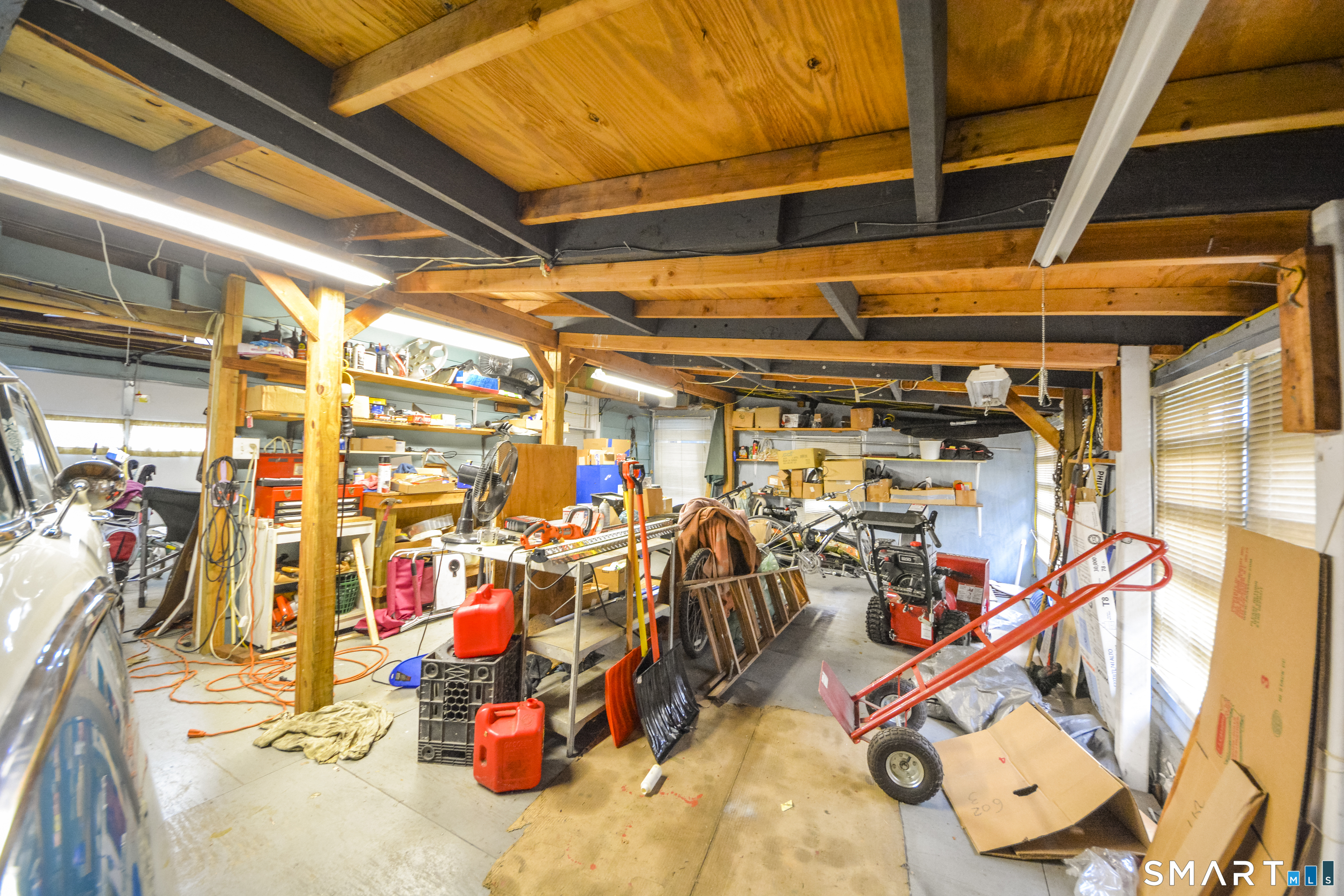 181 Hadley Road Orange, CT 06477 - Photo 29 of 37