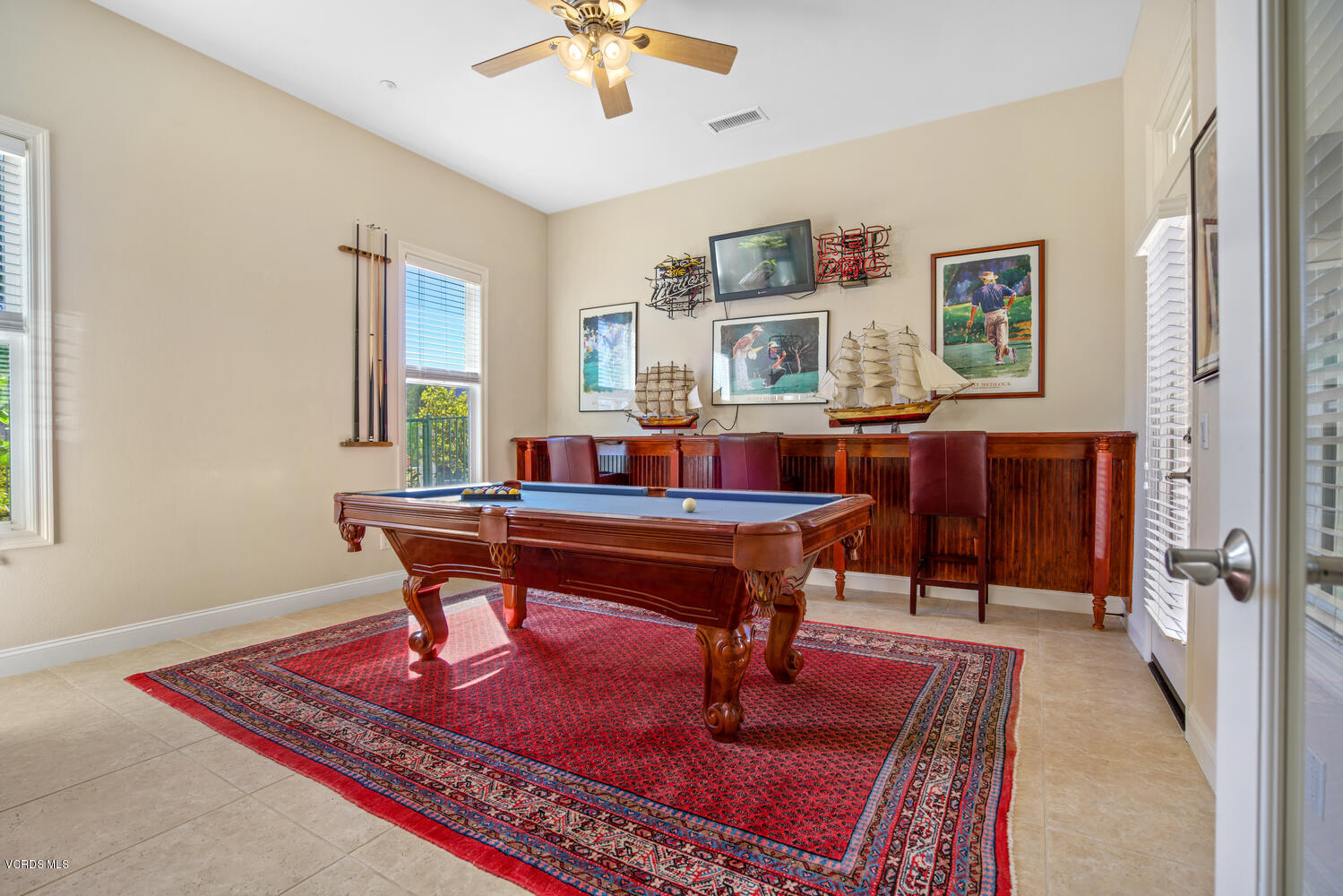 477 Vineyard Drive Simi Valley, CA 93065 - Photo 31 of 65 a living room with furniture and a table