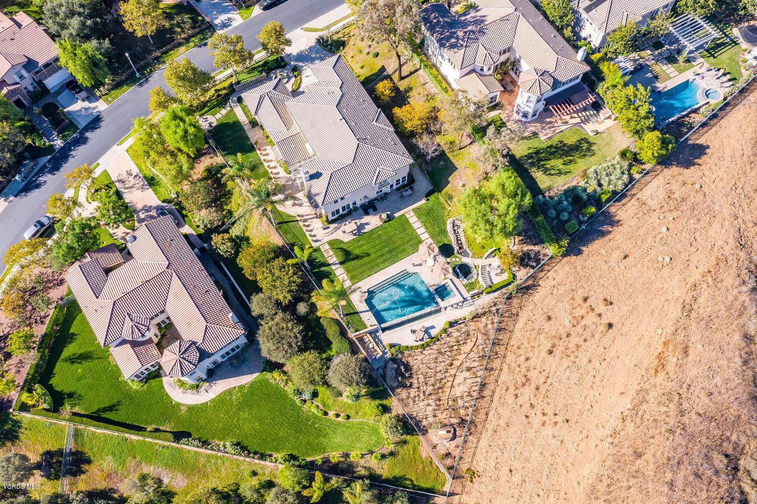 477 Vineyard Drive Simi Valley, CA 93065 - Photo 6 of 65 477 Vineyard Dr Simi Valley CA-large-006