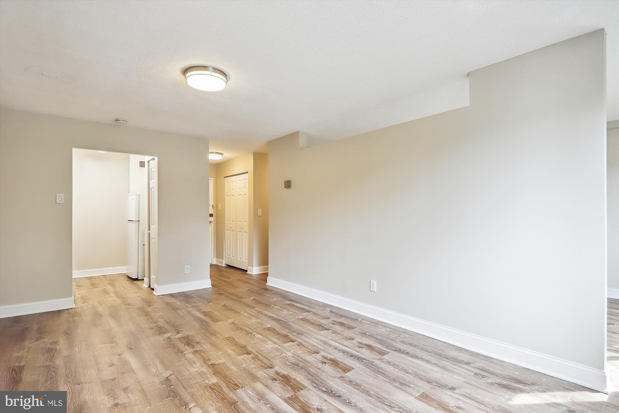 1900 Lyttonsville Road, Unit 310 Silver Spring, MD 20910 - Photo 11 of 48 Living Room