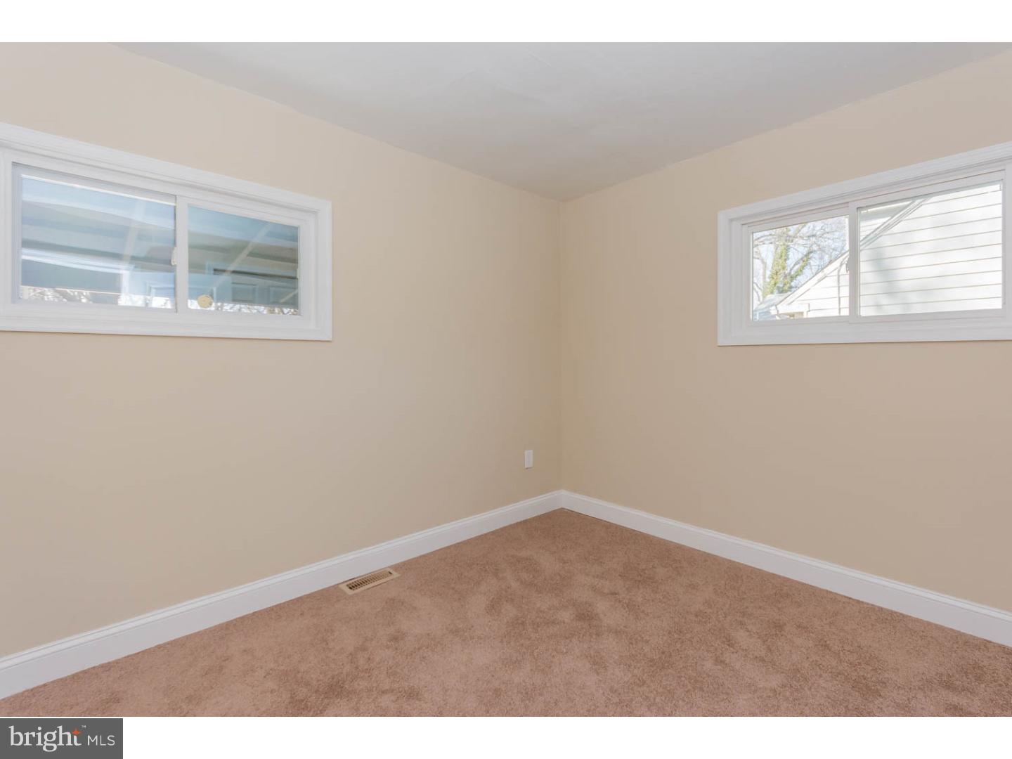 137 Lincoln Road Deptford, NJ 08090 - Photo 8 of 23 Gallery Image 8