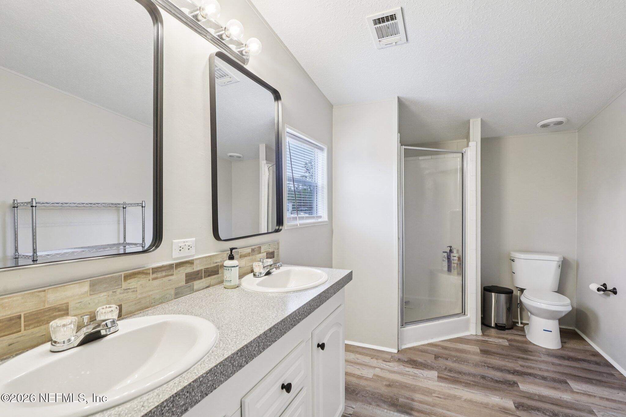 3606 Thunder Road Green Cove Springs, FL 32043 - Photo 23 of 58 Primary Bathroom