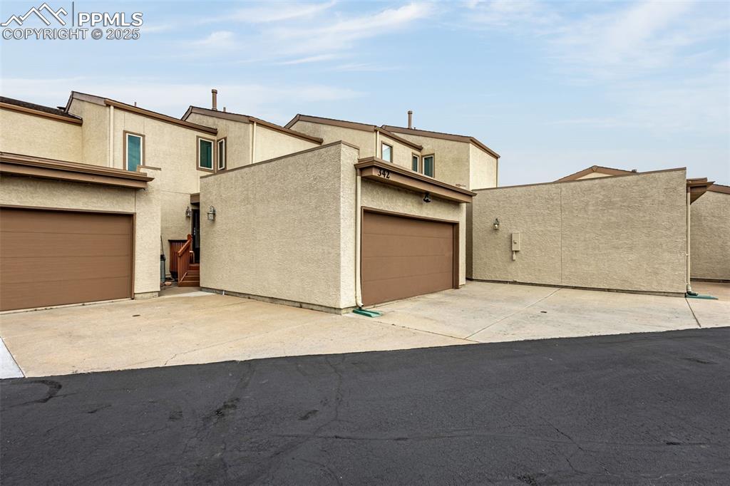 342 Mission Hill Way Colorado Springs, CO 80921 - Photo 6 of 37 a view of garage