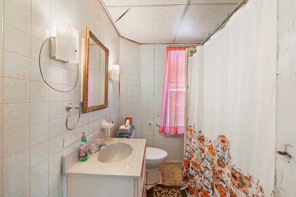 1 Lyon Place Worcester, MA 01604 - Photo 10 of 42 Gallery Image 10