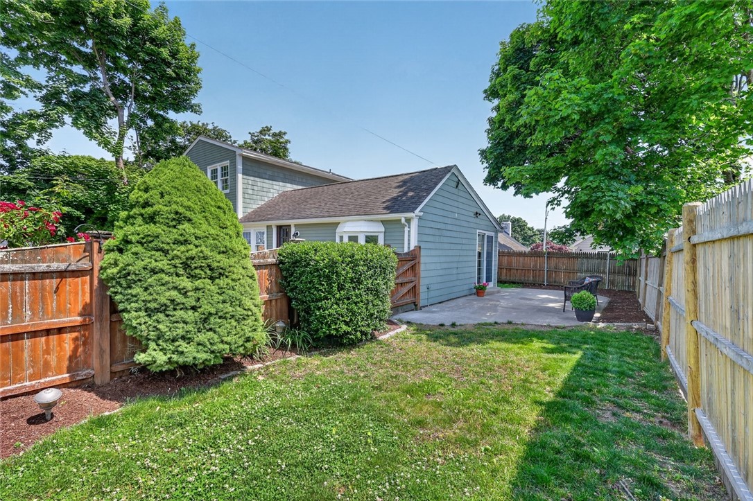 52 Pleasant View Road Warwick, RI 02888 - Photo 42 of 47