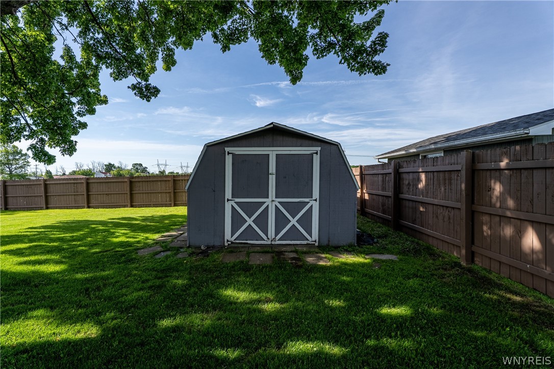 3174 Lockport Road Wheatfield, NY 14132 - Photo 35 of 41