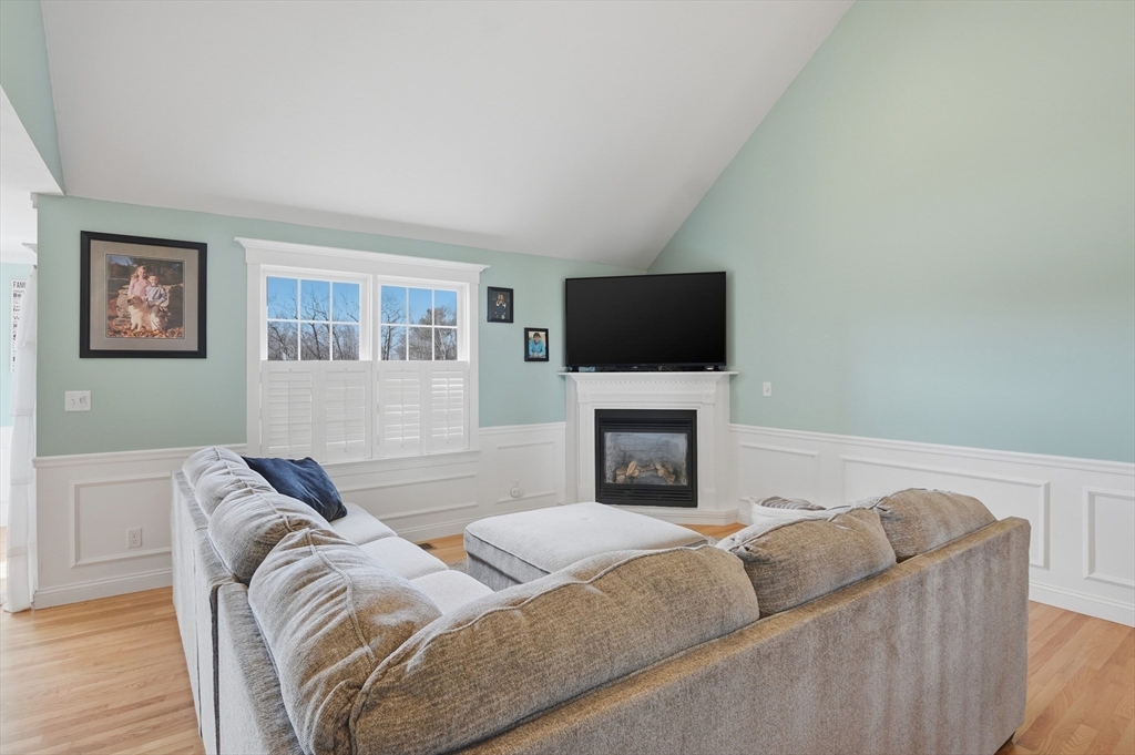 32 Edmonds Circle, Unit 32 Northbridge, MA 01588 - Photo 11 of 36