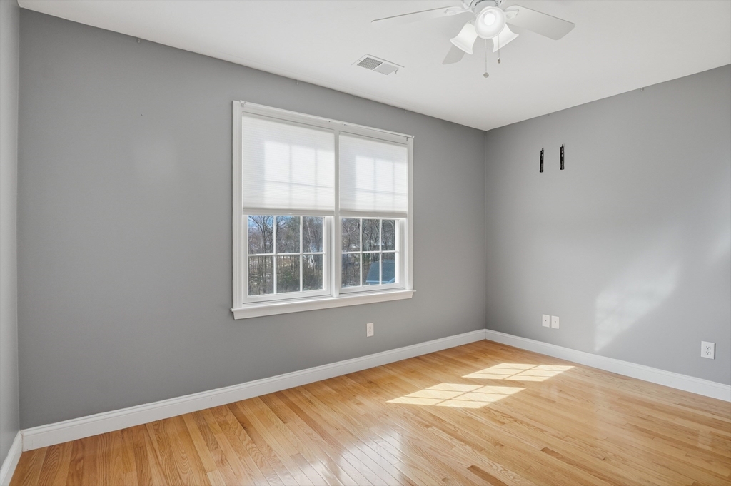 32 Edmonds Circle, Unit 32 Northbridge, MA 01588 - Photo 20 of 36