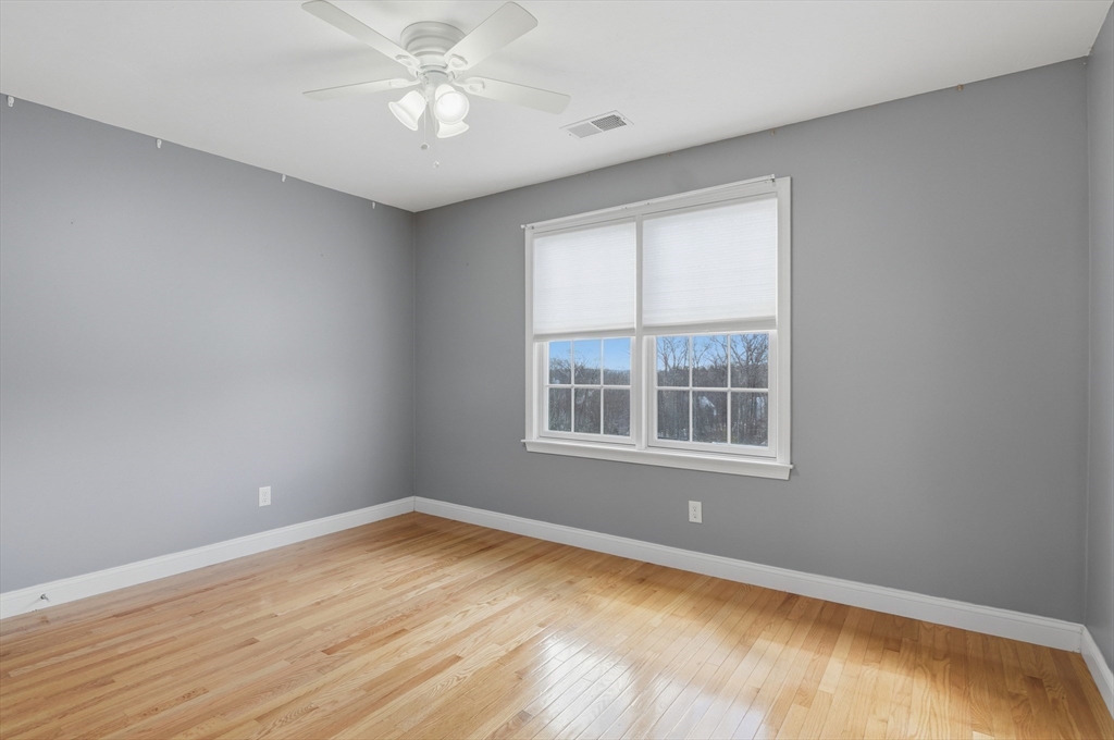 32 Edmonds Circle, Unit 32 Northbridge, MA 01588 - Photo 21 of 36