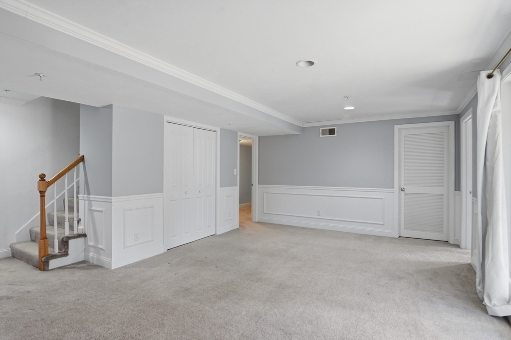 32 Edmonds Circle, Unit 32 Northbridge, MA 01588 - Photo 24 of 36