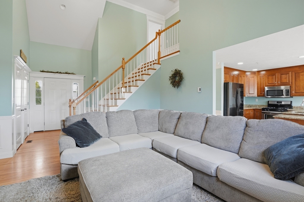 32 Edmonds Circle, Unit 32 Northbridge, MA 01588 - Photo 9 of 36