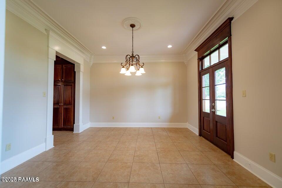 99 University Place Eunice, LA 70535 - Photo 10 of 34 dining room