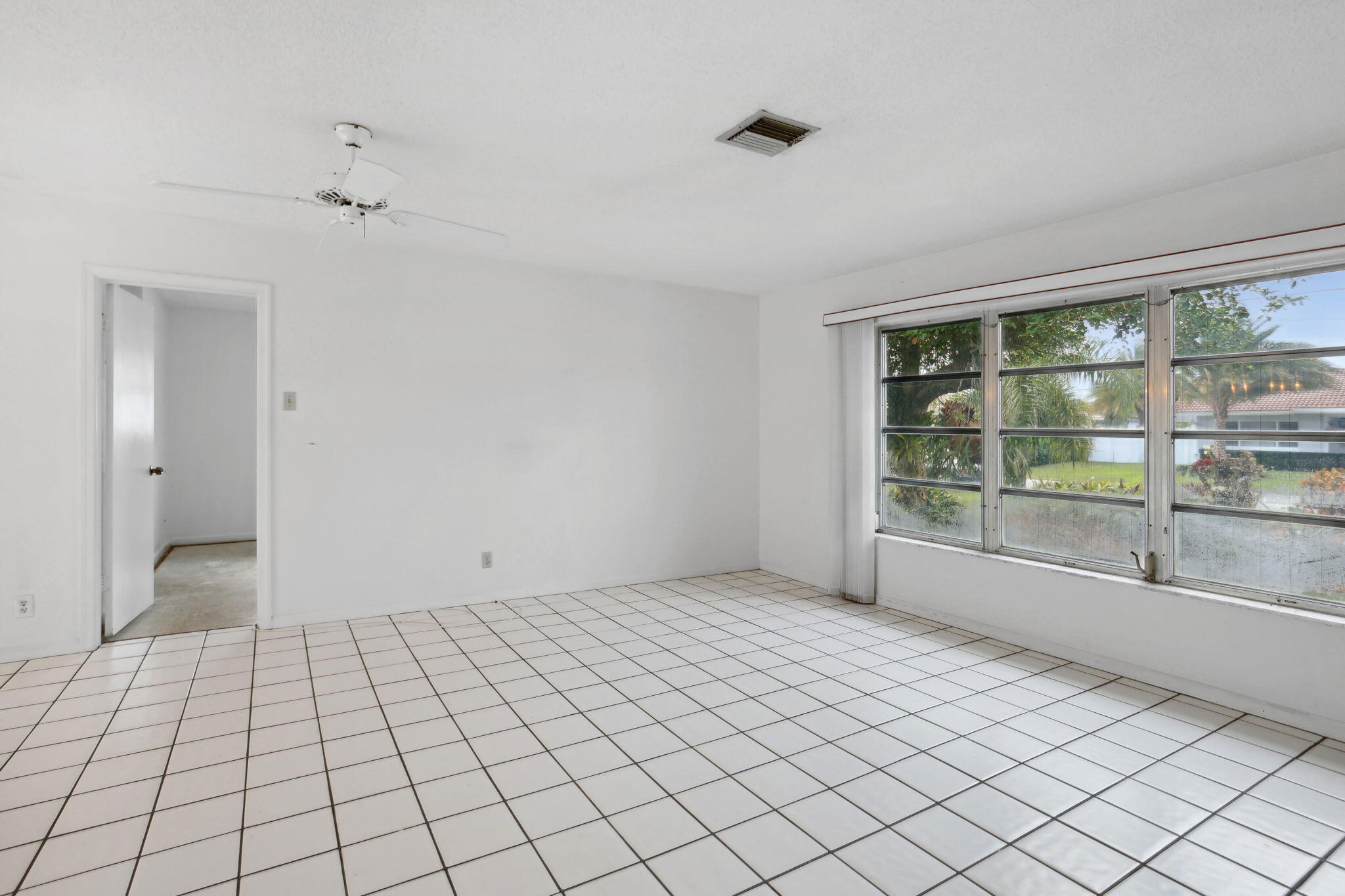 572 Northwest 11th Avenue Boca Raton, FL 33486 - Photo 16 of 35 16-web-or-mls-0E2A8387