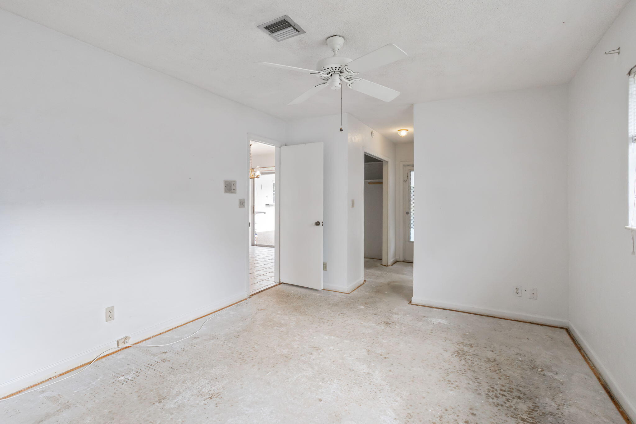 572 Northwest 11th Avenue Boca Raton, FL 33486 - Photo 21 of 35 21-web-or-mls-0E2A8412
