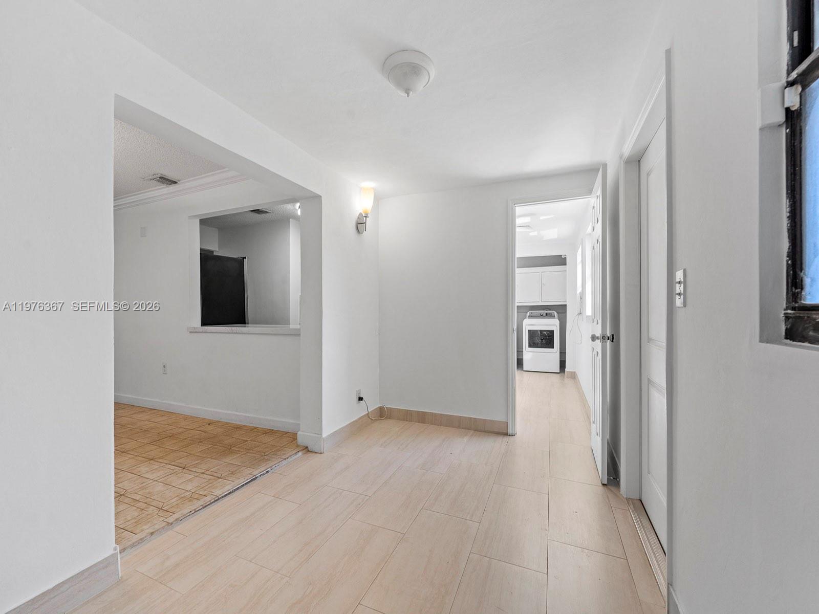 7121 Southwest 102nd Court Miami, FL 33173 - Photo 13 of 33