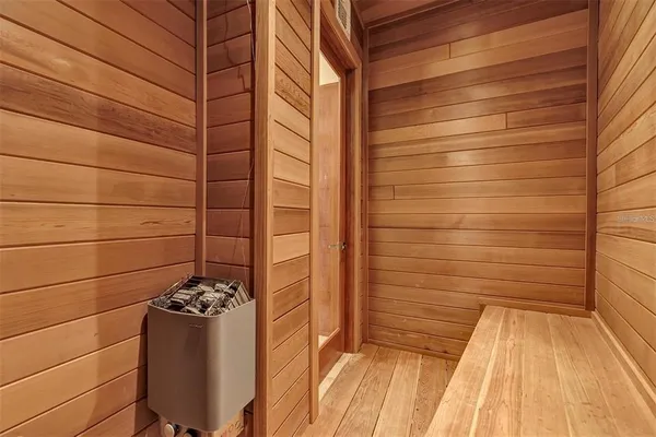 $14,995 | 2616 North Westmoreland Drive, Orlando, FL 32804