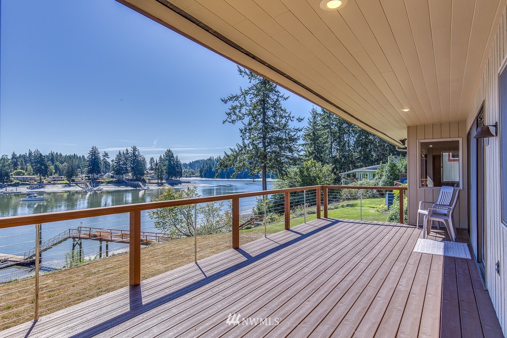 15554 Virginia Point Road Northeast Poulsbo, WA 98370 - Photo 8 of 25 Gallery Image 8