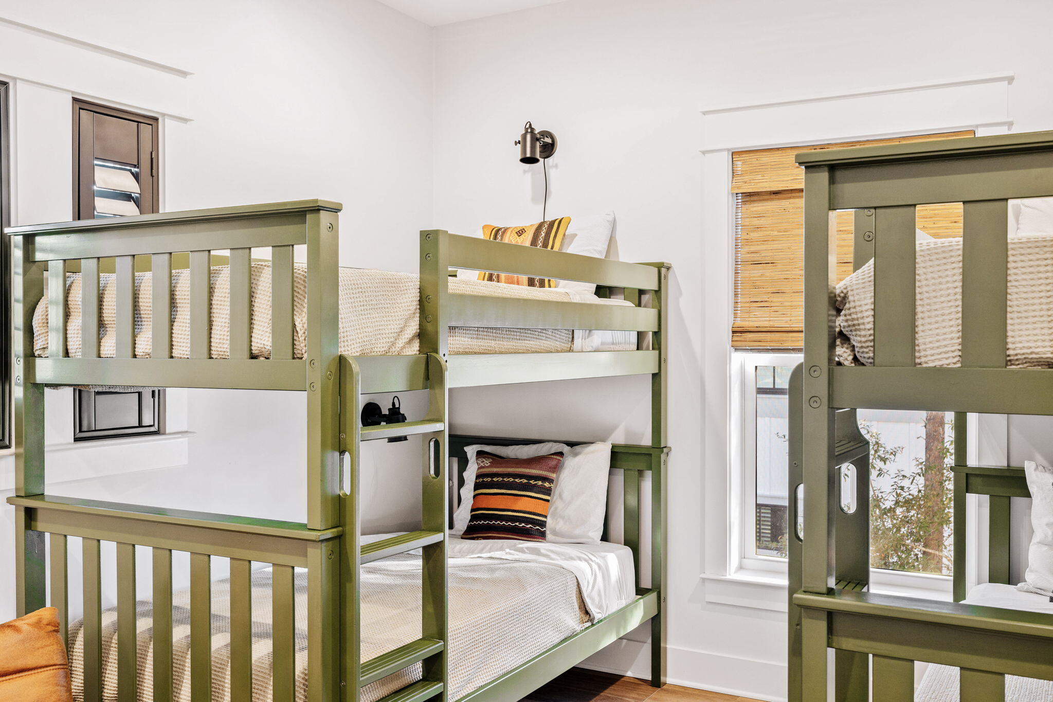 657 Patina Boulevard Seacrest, FL 32461 - Photo 22 of 25 Image #22 | Bunk