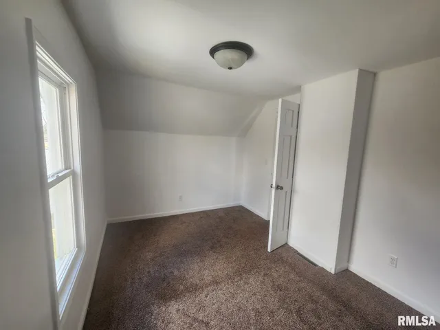 $74,900 | 218 Ross Street, Kewanee, IL 61443