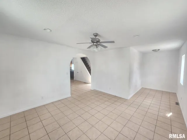 $74,900 | 218 Ross Street, Kewanee, IL 61443