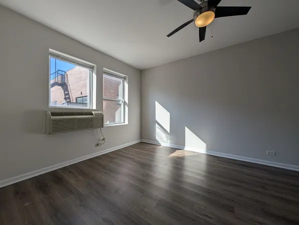 $1,295 | 1627 North Humboldt Boulevard, Unit 4H, Chicago, IL 60647