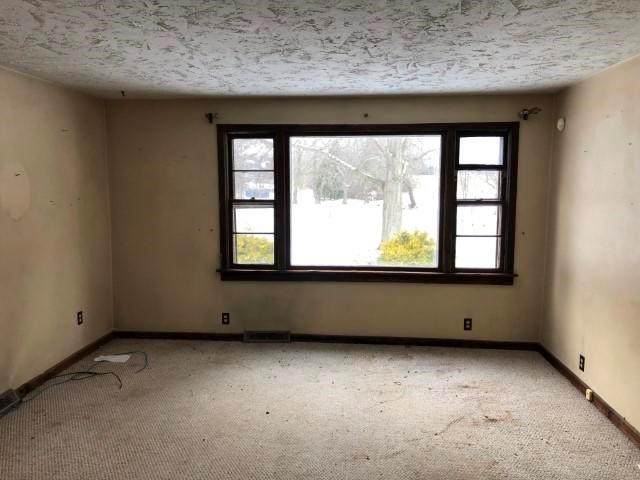 1330 Evergreen Road Pulaski, PA 16143 - Photo 5 of 10 Gallery Image 5