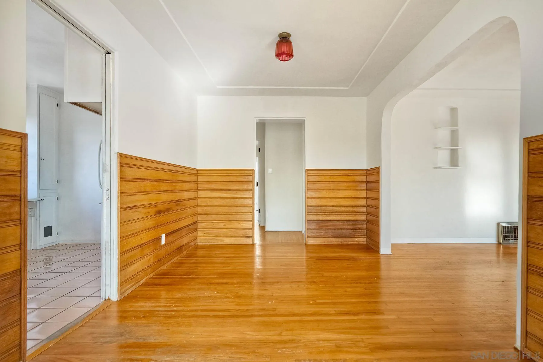 4692 Niagara Avenue San Diego, CA 92107 - Photo 15 of 62 a view of walk in closet