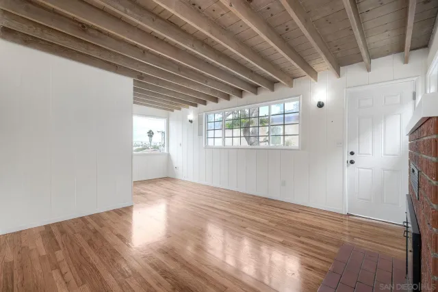 $1,750,000 | 4692 Niagara Avenue, San Diego, CA 92107