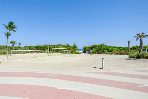 $295,000 | 8000 Harding Avenue, Unit 4B, Miami Beach, FL 33141