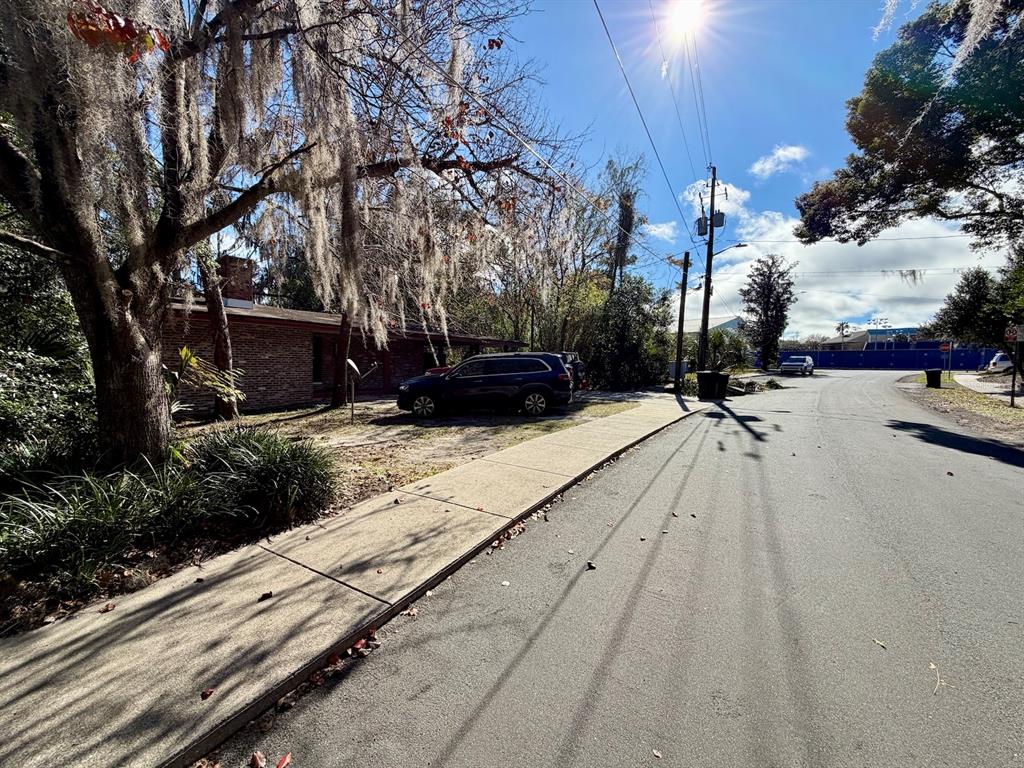 111 Southwest 23rd Terrace Gainesville, FL 32607 - Photo 12 of 22