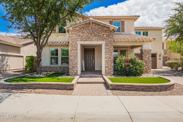 $935,000 | 5547 South Tatum Court, Gilbert, AZ 85298