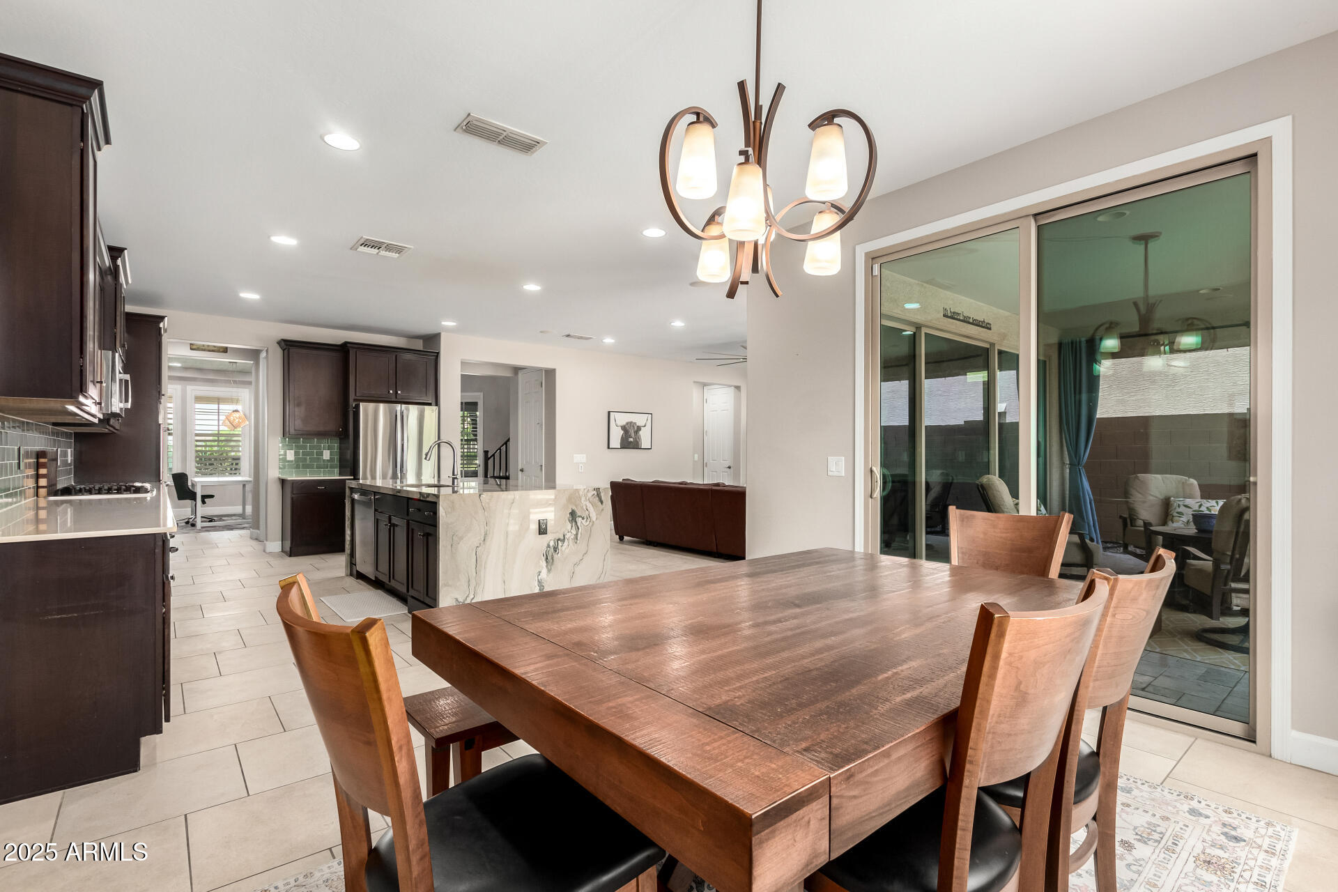 5547 South Tatum Court Gilbert, AZ 85298 - Photo 12 of 73 12 - Tatum