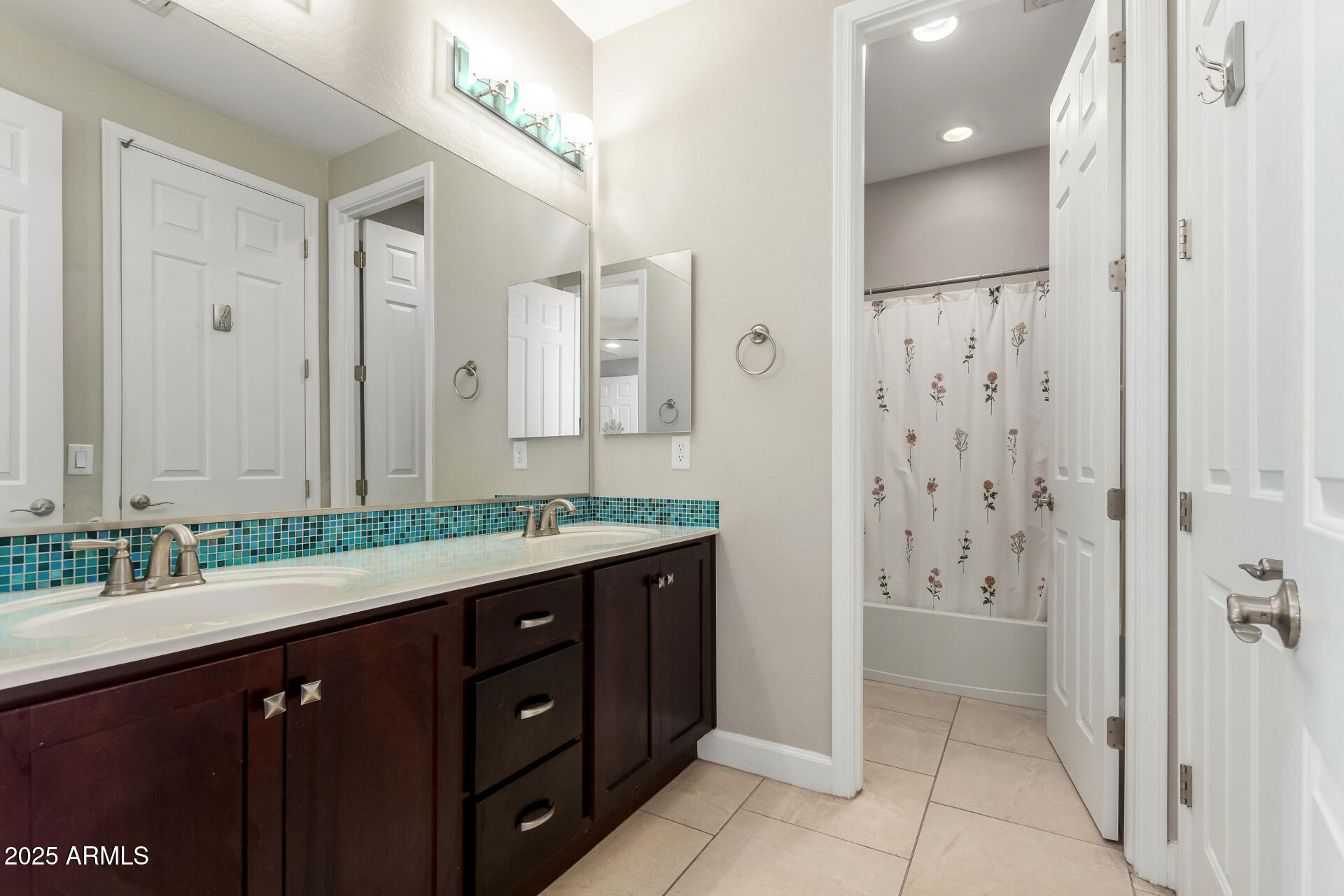 5547 South Tatum Court Gilbert, AZ 85298 - Photo 33 of 73 33 - Tatum