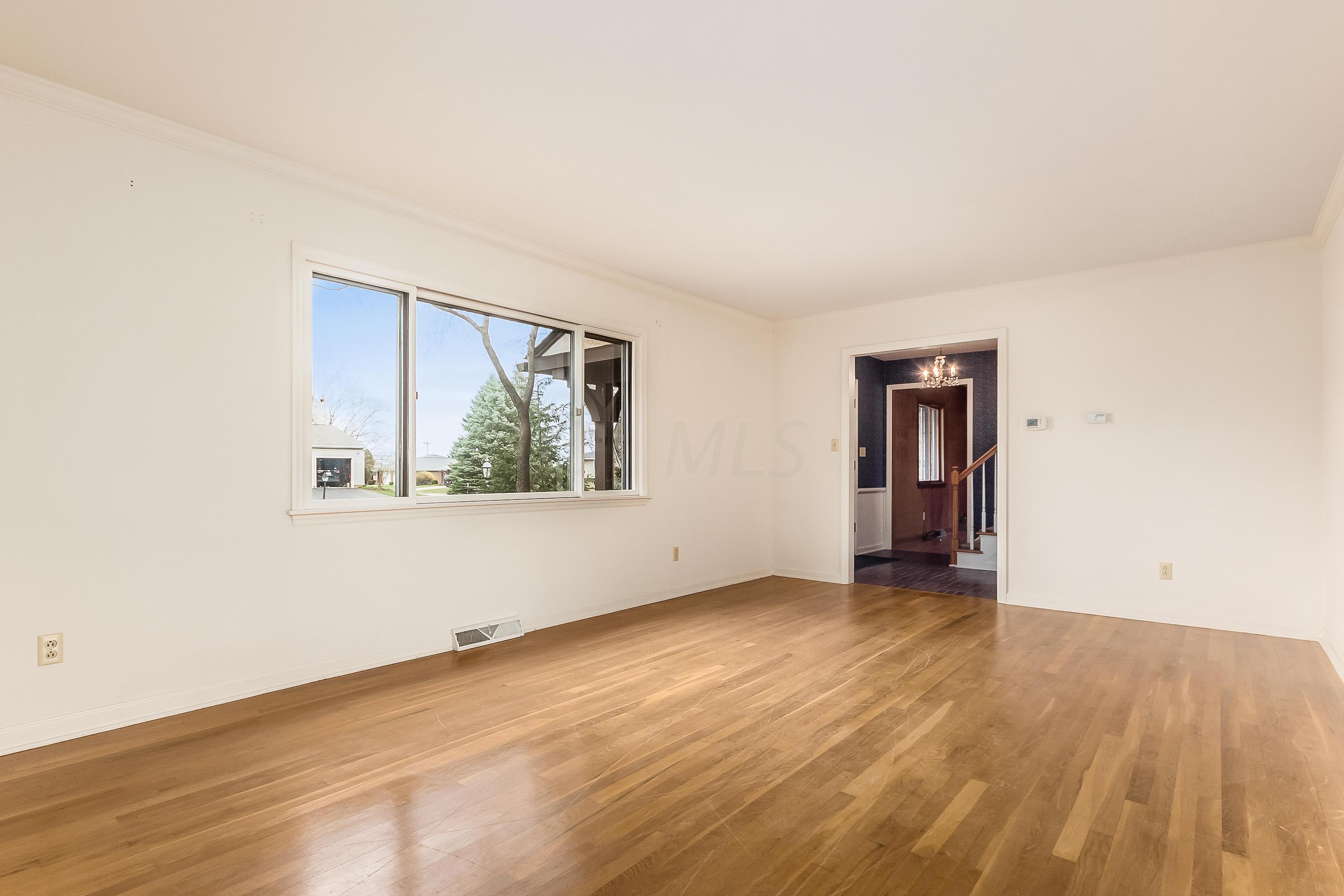 1241 Castleton Road North Columbus, OH 43220 - Photo 15 of 41 Gallery Image 15