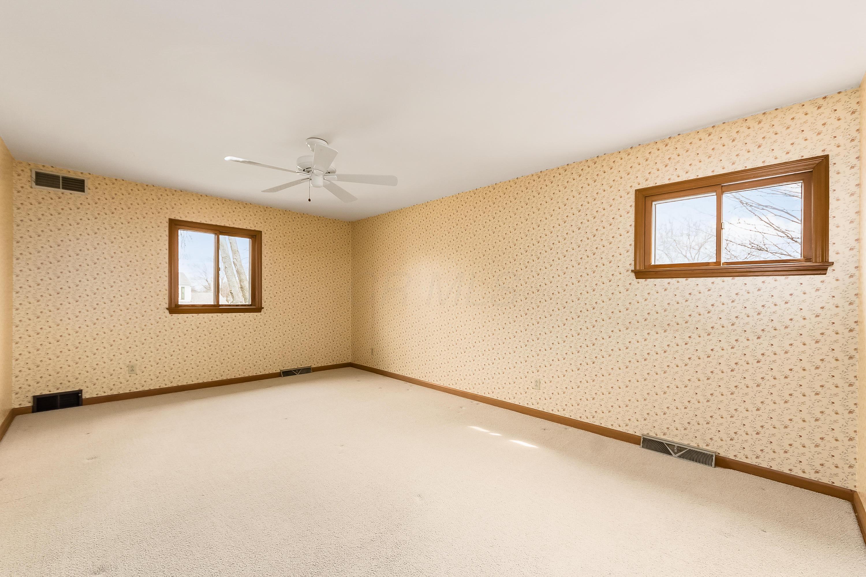 1241 Castleton Road North Columbus, OH 43220 - Photo 20 of 41 Gallery Image 20
